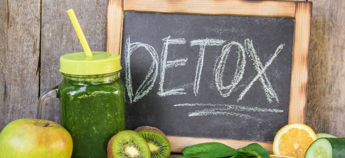 10 SIGNS YOUR BODY IS SCREAMING FOR A DETOX