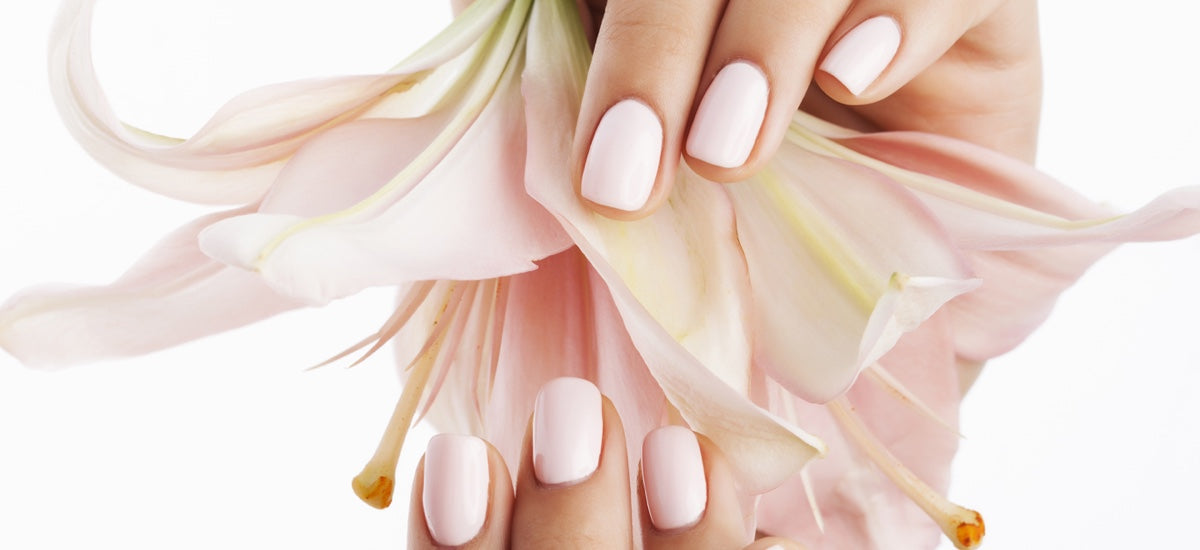 CHOOSE NON-TOXIC POLISH FOR HEALTHY NAILS