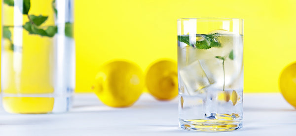 PURIFICATION INSIDE & OUT: 8 BENEFITS OF LEMON WATER