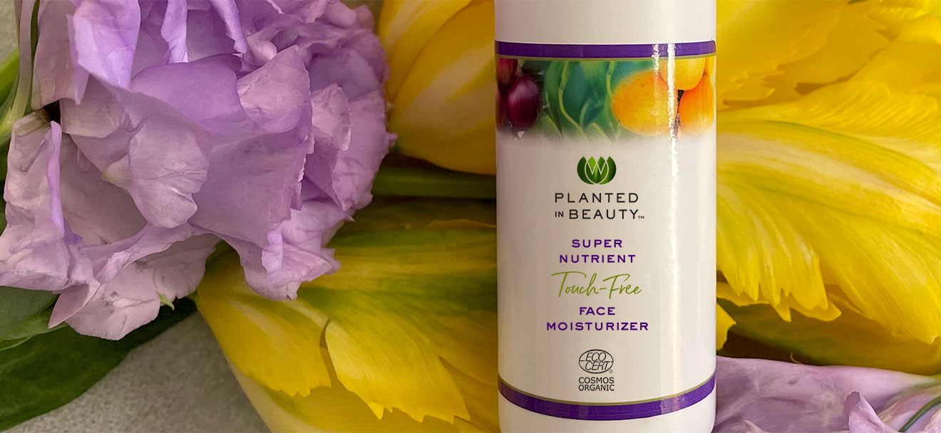 TOP QUESTIONS ABOUT OUR SUPER NUTRIENT TOUCH-FREE FACE MOISTURIZER